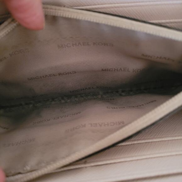 MICHAEL KORS Pink Star Leather Zip Around Wallet Large Clutch 8x4 Logo Classic - Picture 5 of 11